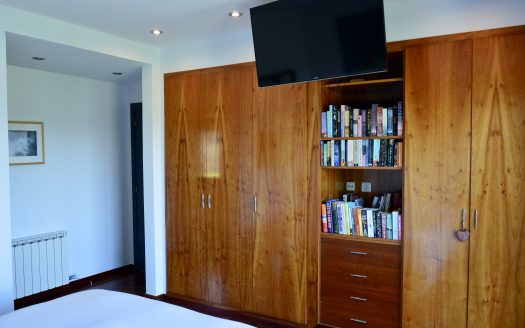 CHALET «ALT STANDING» EN MONTJUÏC (GIRONA)