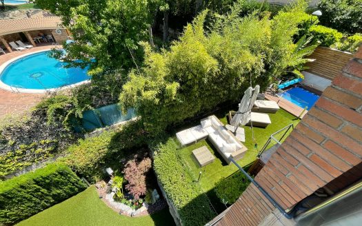 CHALET «ALT STANDING» EN MONTJUÏC (GIRONA)