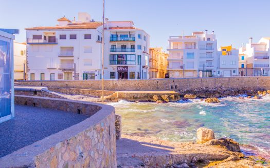 LOCAL RESTAURANTE PRIMERA LINEA DE MAR