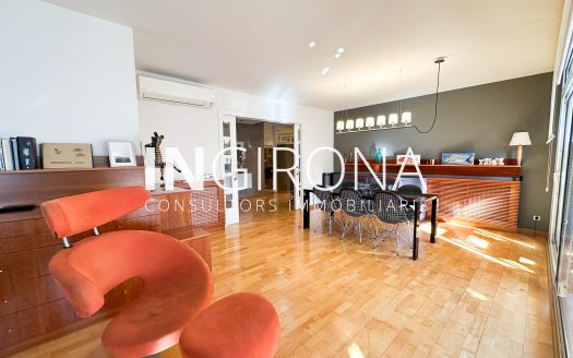 Excepcional piso de 219m2 en Gran Via Jaume I, Girona