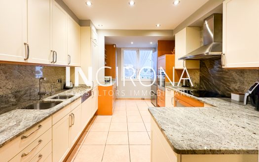 Excepcional piso de 219m2 en Gran Via Jaume I, Girona